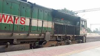 Salasar superfast express train at ladnun railway station