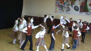 Estonian Dance Labajala valss by Kuristiku Gymnaasium II class