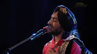 Tere vastey ve sajjna by satinder sartaj live bhut ghaint song. 😙
