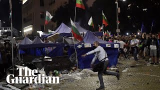 Anti-government protesters clash with Bulgarian police in Sofia