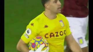 Grosero error del Dibu Martínez para el gol de Bruno Fernández 😨 lo gozan los Colombianos 😎
