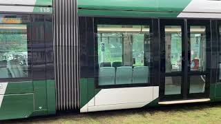 高雄輕軌-凱旋武昌站-CAF Urbos 3系電聯車-進站