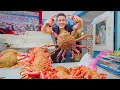 First Day in Morocco!! 🇲🇦 SPIDER CRAB + Moroccan Street Food in Casablanca!