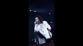 [Vertical Close Up] Black and White Artist《黑白艺术家》 - Hua Chenyu 《华晨宇》 281121 Mars Concert Fancam Live