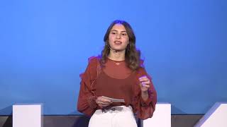 Bringing Back the Hakawaty | Layan Al-Dabt | TEDxAUK