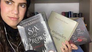 ASMR en español || Enseñándote mi colección de libros (susurros)