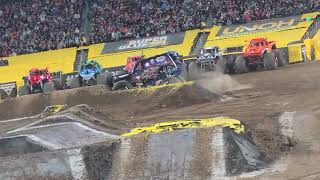 WHAT!?!? Monster Jam Son Uva Digger INSANE sidewall save!!!