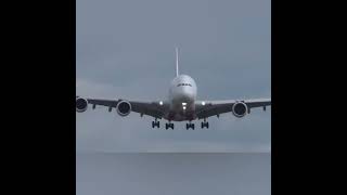 Cross wind landing Emirates A380