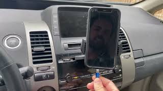 APPS2Car Sturdy CD Slot Phone Mount with One Hand Operation Design Review