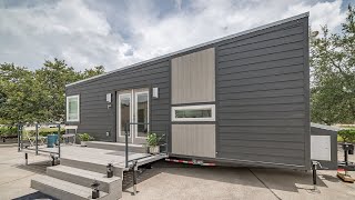 Featured on Netflix Tiny House Nation Ultra-modern Boehm Tiny House by Movable Roots