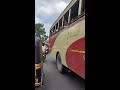 ksrtc വക ഒരു ചിന്ന ട്രാഫിക് ബ്ലോക്ക്‌. q തെറ്റിച്ചു വന്ന് ബ്ലോക്കാക്കി