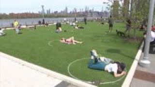 Circles enforce social distancing in NYC park