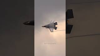 This was INSANE! #aviation #airplanes #planespotting #f35 #military #usaf #sunnfun #aircraft