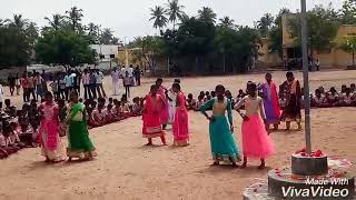 Kokkaryan pettai High school in independence day function ,,Etu jila pattu erruka,, song dance....