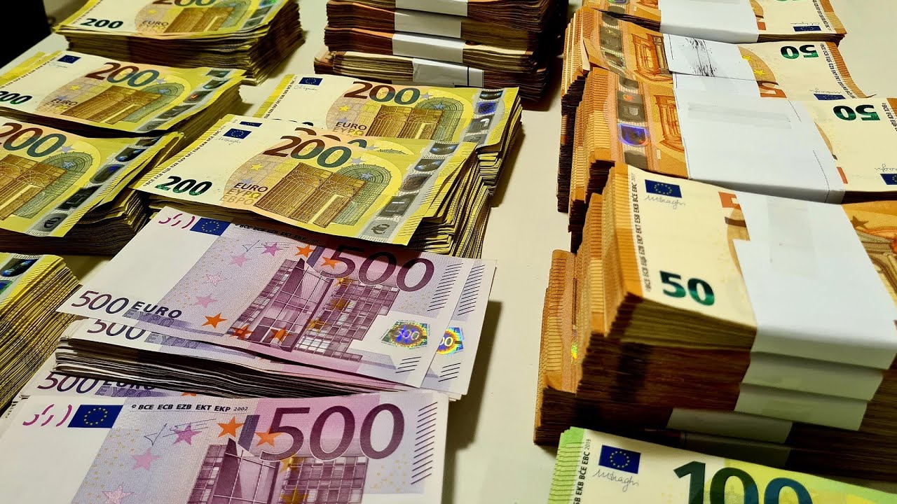 ONE MILLION IN CASH. Real One Million EUR - YouTube