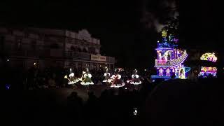 Tokyo Disney 迪士尼夜間電子花車遊行