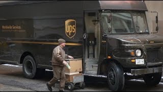 UPS to pay seasonal workers between $14 and $30 an hour
