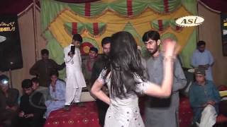 Noor Malik latest mujra 2017 way phar meri banh mahiya