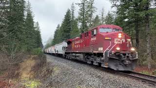 Solo AC4400CW!!!! CPKC 304 (Empty Grain Train) @ CHoate BC Canada 19DEC24 CP AC44000CW 8554 Leading