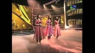 X Factor India - Sajda Sisters elegantly sings Suno Sajna Papihe Ne- X Factor India - Episode 19 - 16th Jul 2011