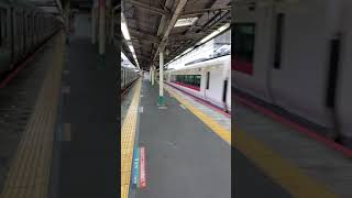 松戸駅を高速通過する常磐線特急ひたちE657系！　#shorts