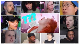 People reacting to Yeseo eating Chaehyun in Giddy MV [compilation]