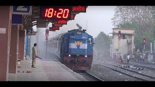 Super Honking \u0026 Dust Raising Ahmedabad Swarna Jayanti Rajdhani Express at Its Devastating Best