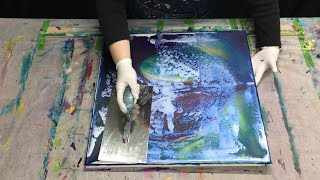 Abstract acrylic painting with heart | squeegee technique with effect | gold and pearl colours