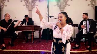 Alina Dumitru  Live \u0026 Orchestra - Alin Blencea  - Doamne-n viata-s multumit /M-am indragostit de tin