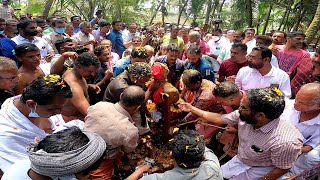 അന്തരിച്ച മാടക്ക കുഞ്ഞിക്കണ്ണൻ വെളിച്ചപ്പാടന്റെ സമാധിയിരുത്തൽ ചടങ്ങ്.