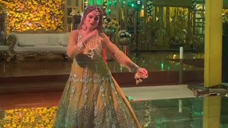 Kalla Sohna Nai Bridal Dance | Solo Bridal Dance Performance | Mehndi Dance | ARS Google Reactions