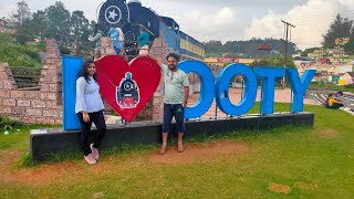 നീലഗിരി എക്സ്പ്രസിൽ ഒരു ഊട്ടി യാത്ര | ചോകോ | Choko couple | Beauty of nature