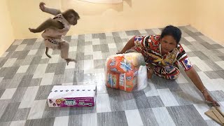 Handsome Jason Joyful Jump To Check Find Gift When Mom Back From Market