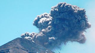 Fuego volcano erupts and covers La Antigua with ash, Guatemala. [subtitles] / Natural Disasters