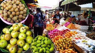 Art Of Living In Boeung Trabaek Market - Foods And People Activities