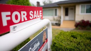 Survey: More Canadians put home buying on hold
