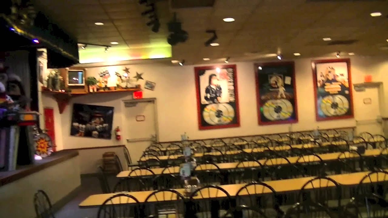 Chuck E Cheese Northridge Store Tour - YouTube