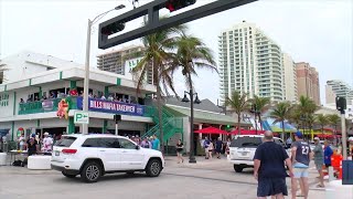 'This is insane': Thousands of Buffalo Bills fans travel to Miami for AFC East matchup