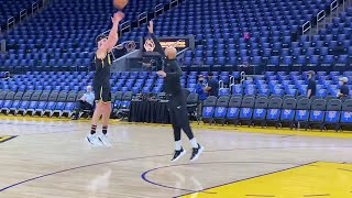 WARRIORS KLAY THOMPSON LOOKING SHARP IN THE PRE GAME WARMUP AT THE CHASE CENTER