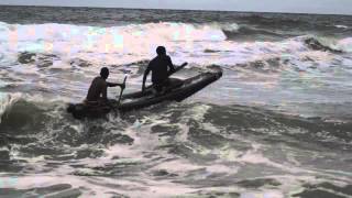 Kerala traditional Fishermen - Not easy to catch fish