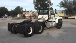 1986 Mack R688ST Road Tractor