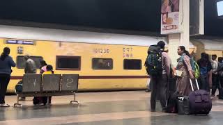 17316 Velankanni Vasco Express Arriving Hubballi Junction