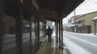 【ふるさと百景】　雁木でつながる南本町３丁目（新潟県上越市）