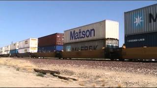 BNSF 7411 doublestack intermodal east [XQ]