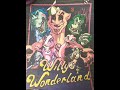 WILLY‘S WONDERLAND/dibujos v.s. imágenes de la película oficial