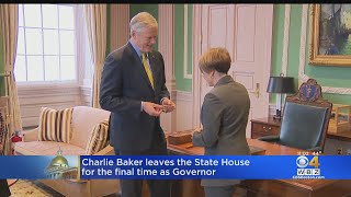 Charlie Baker leaves State House for final time as governor
