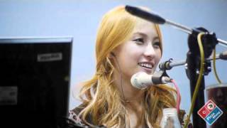 [FanCam]101118 Gyuri (KARA) - Jumping SSTP by PizzaBbang