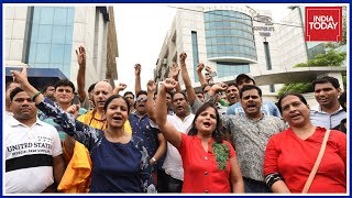 Protest Against Amrapali Over Alleged Cheating And Fraud In Noida