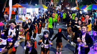 Joget Karnaval DJ Sweet Love oleh Warga Gadingsari RW 01 Kecamatan Umbulsari Kabupaten Jember 2024