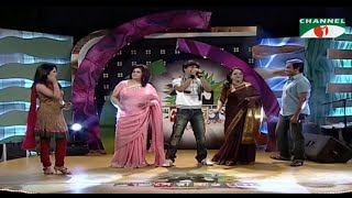 Runa Laila & Sabina Yasmin dance with Biksam | রুনা লায়লা ও সাবিনা ইয়াসমিনের বিকসামের সাথে নাচ